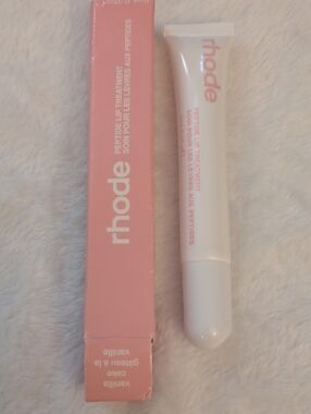 RHODE Peptide Lip Treatment - Vanilla Cake